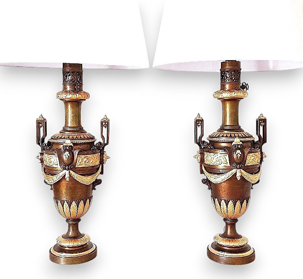 Important Pair Of 19th Century Patinated And Gilded Bronze Lamps