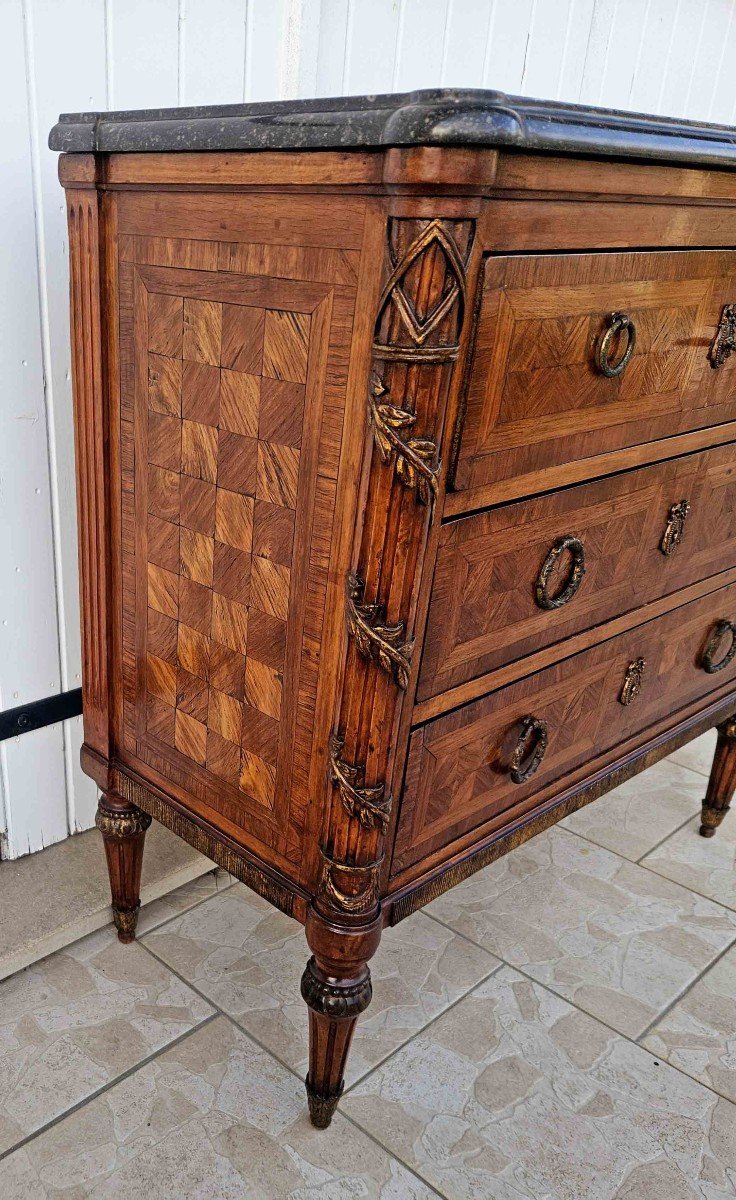 Small Louis XVI Inlaid And Carved Chest Of Drawers-photo-4