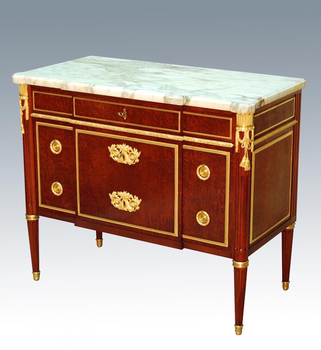 Convenient To Jump Mahogany And Gilt Bronze Spot