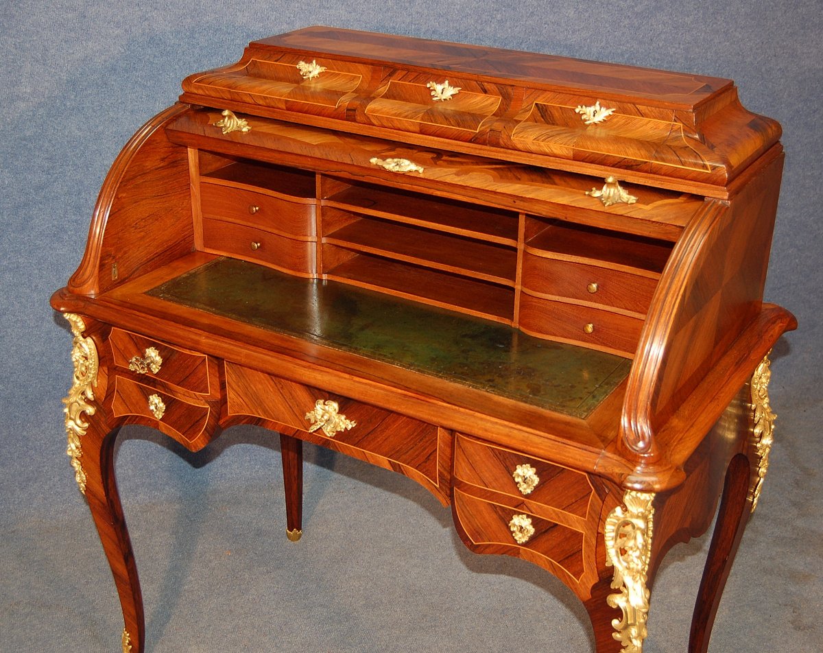 Louis XV Cylinder Desk In Marquetry And Gilt Bronze-photo-8