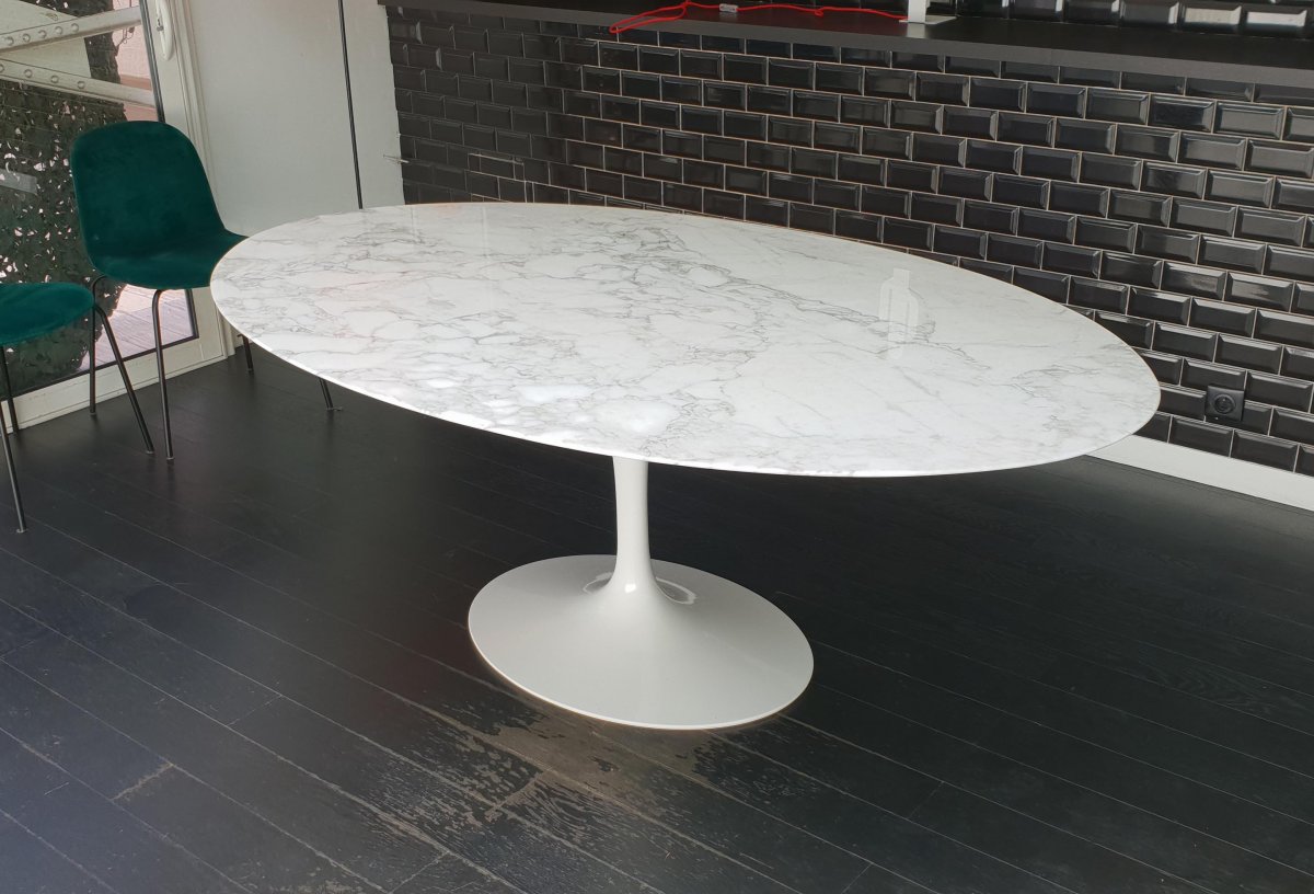 Knoll Saarinen Oval Table White Marble-photo-4