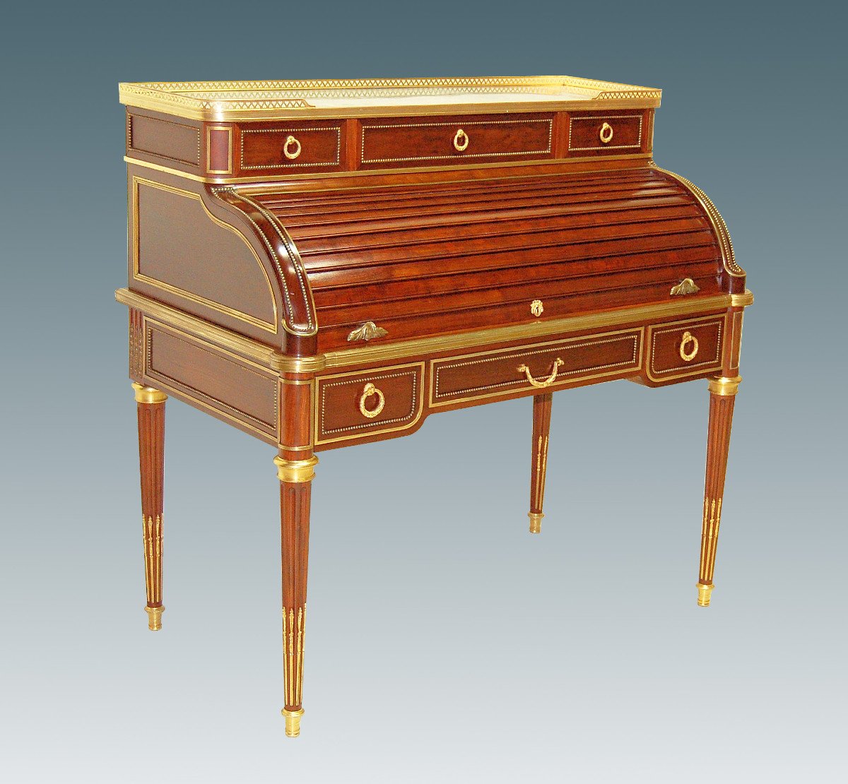 Bureau à Cylindre St Louis XVI En Acajou Et Bronze Doré 