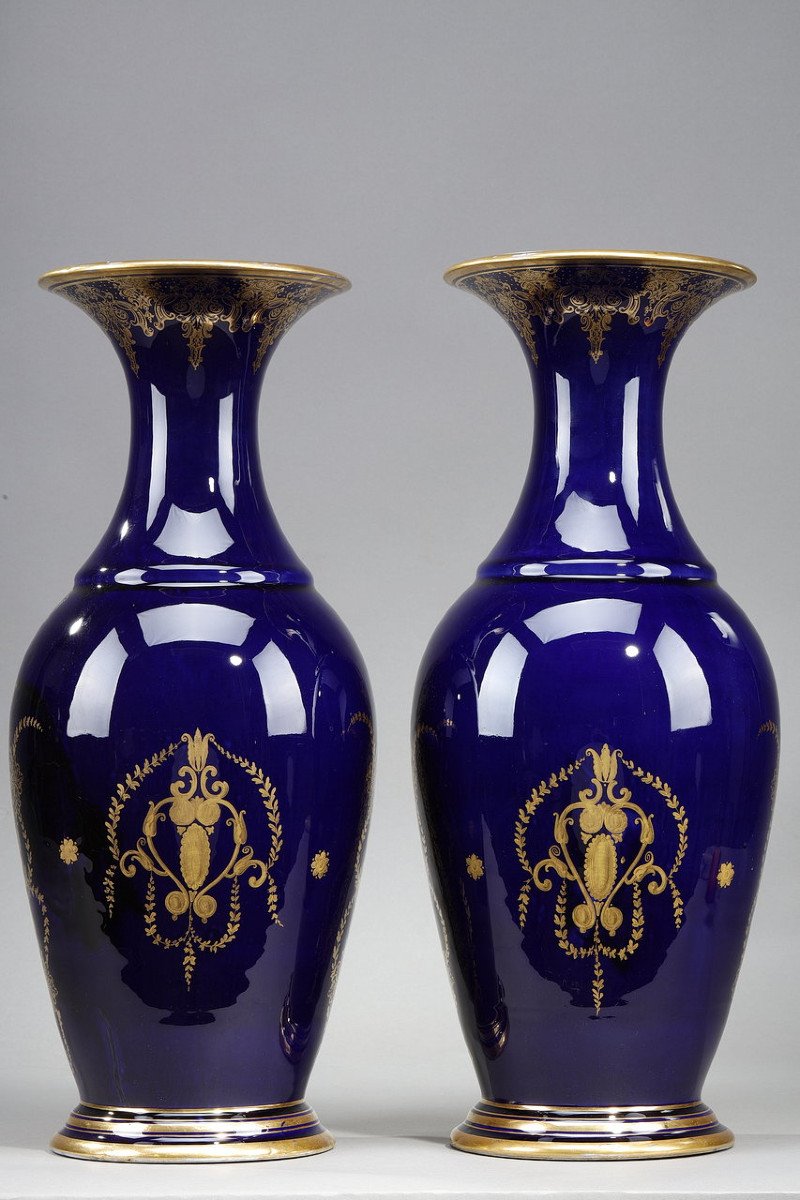 Paire de grands vases en porcelaine -photo-4