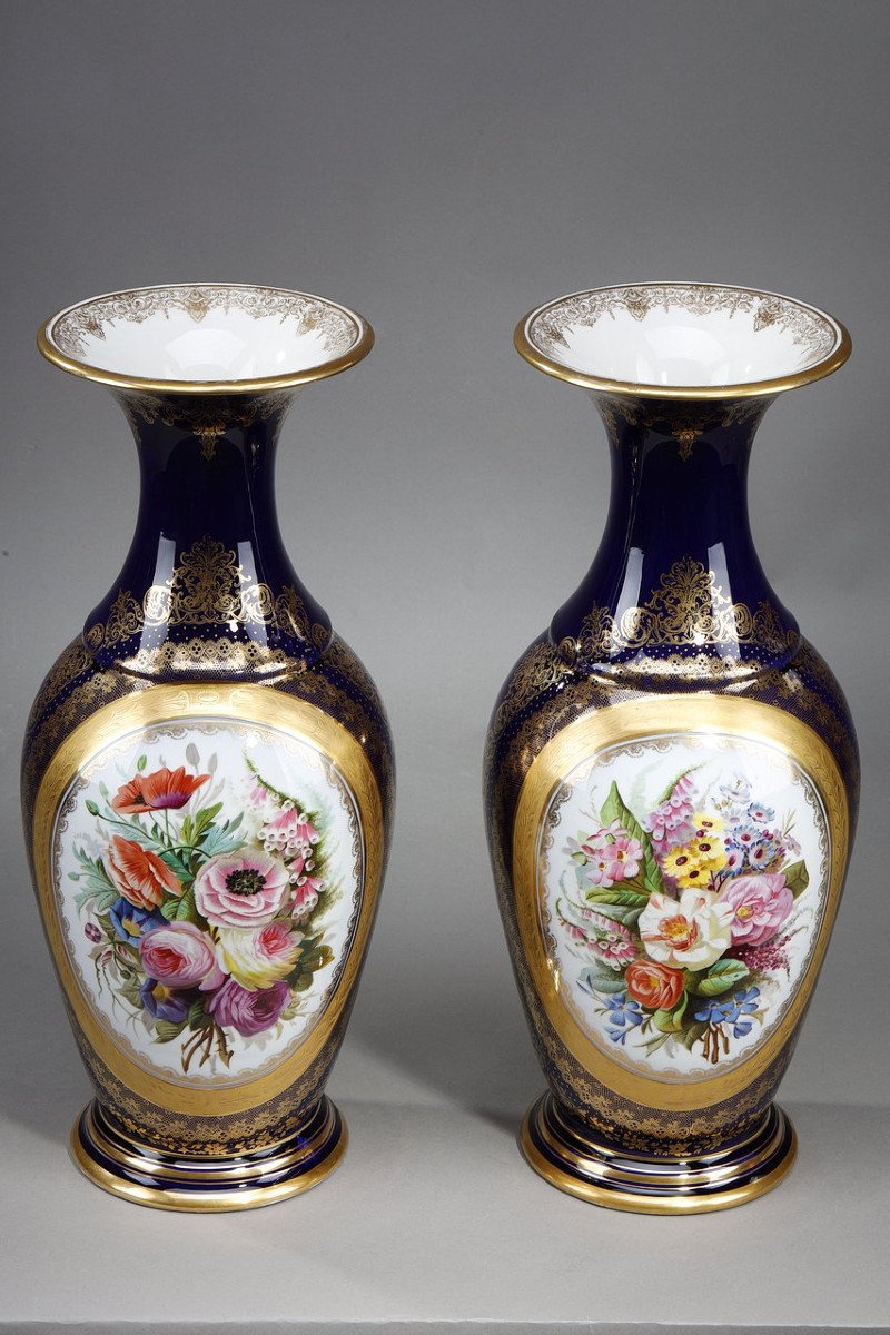 Pair Of Large Porcelain Vases-photo-6