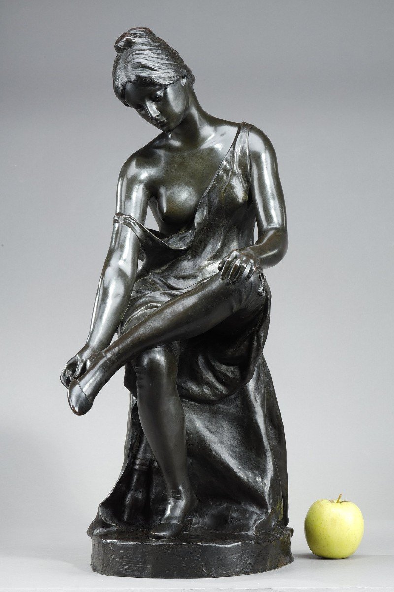 Patinated Bronze Sculpture, "young Woman Taking Off Her Shoes", Signed Malvina Brach-photo-2
