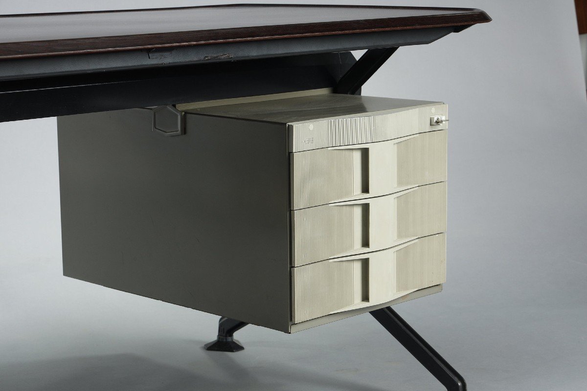 Large "arco" Desk For Olivetti By Bbpr-photo-4