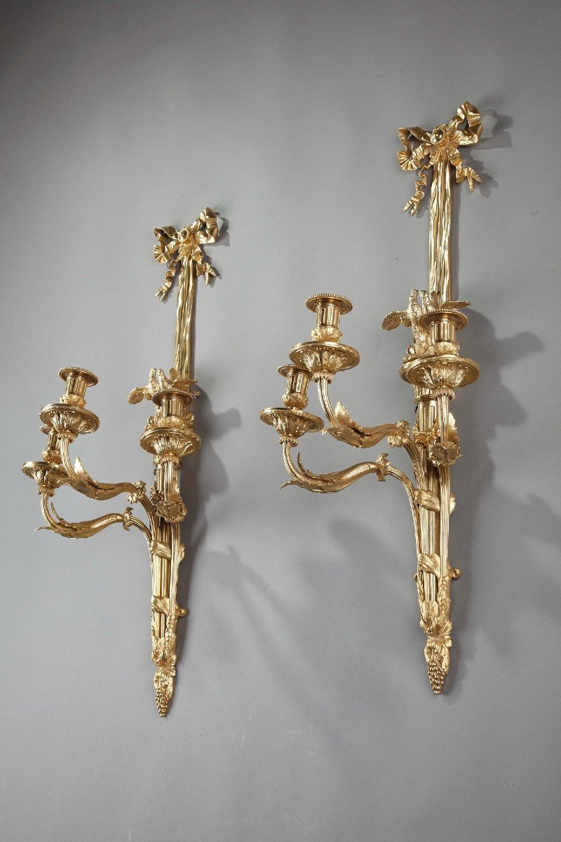 Paire De Grandes Appliques De Style Louis XVI-photo-3