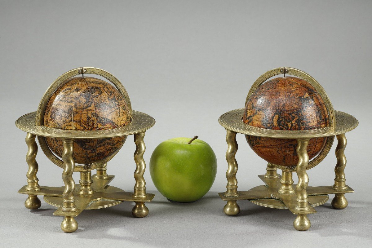 Rare Pair Of Celestial And Terrestrial Table Globes, By Vincenzo Coronelli, 1697-photo-2