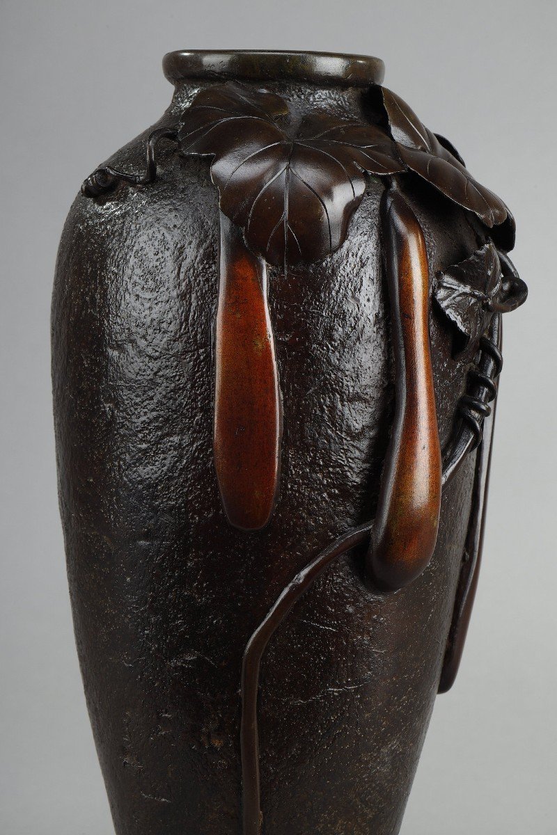 Japon, Période Meiji (1868-1912) : Vase En Bronze De Patine Brune Nuancée-photo-4