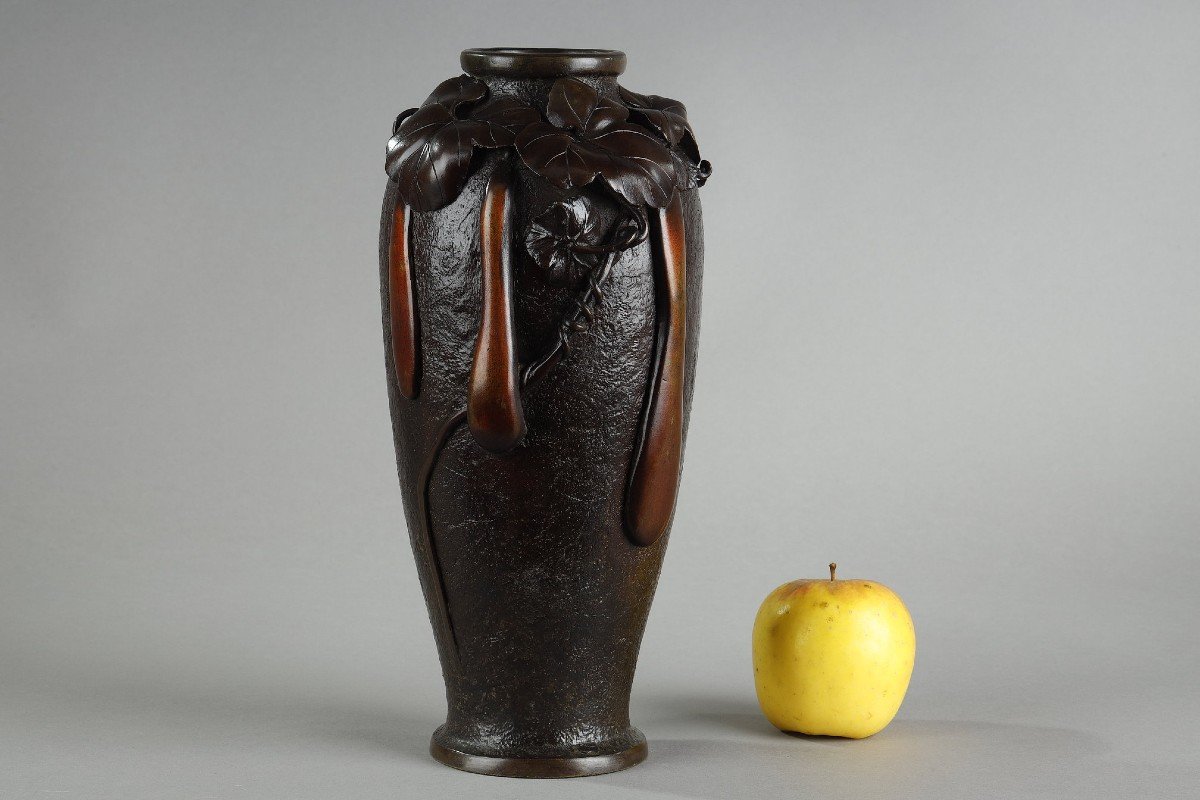 Japon, Période Meiji (1868-1912) : Vase En Bronze De Patine Brune Nuancée-photo-7