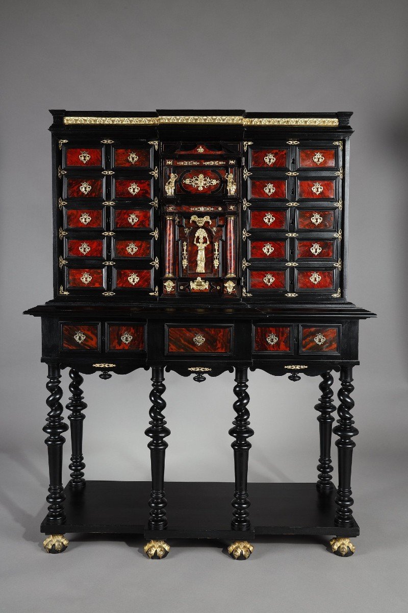 Cabinet Sur Pied Dans Le Style Des Cabinets Flamands Du 17e Siècle