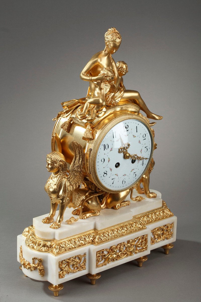 Louis XVI Style Gilt Bronze And White Marble Clock-photo-3