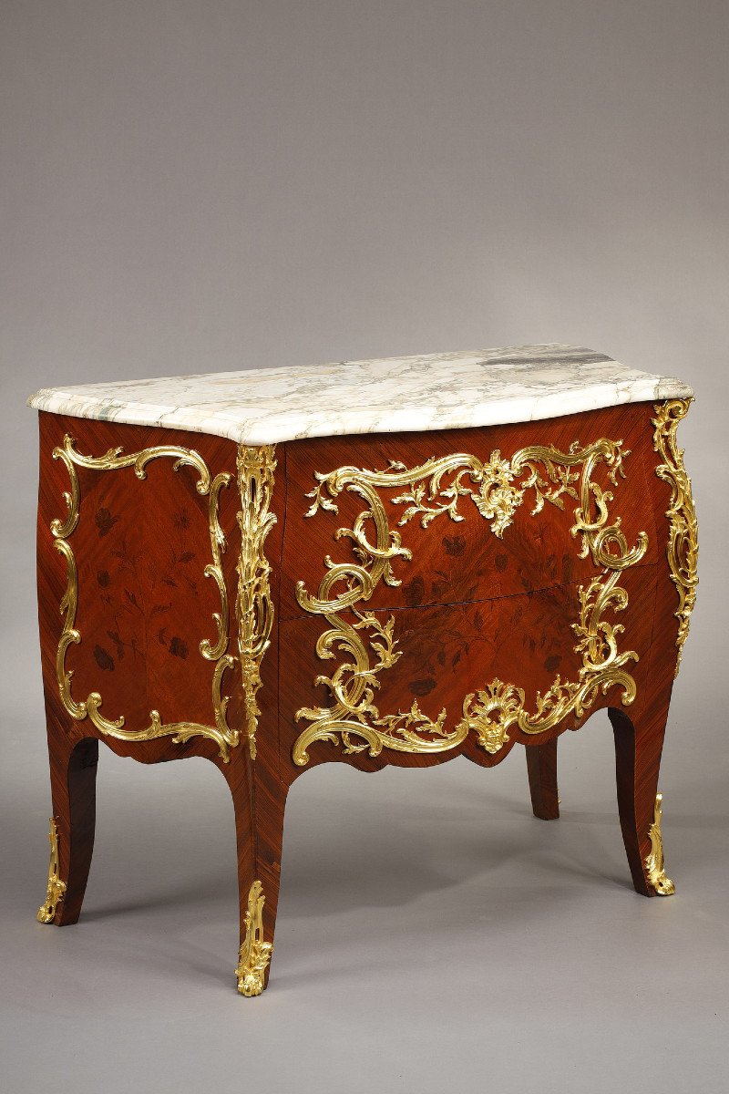 Louis XV Style Curved Commode With Marquetry And Gilt Bronze Decor-photo-2