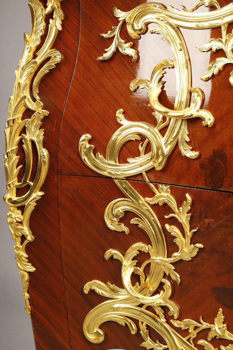 Louis XV Style Curved Commode With Marquetry And Gilt Bronze Decor-photo-6