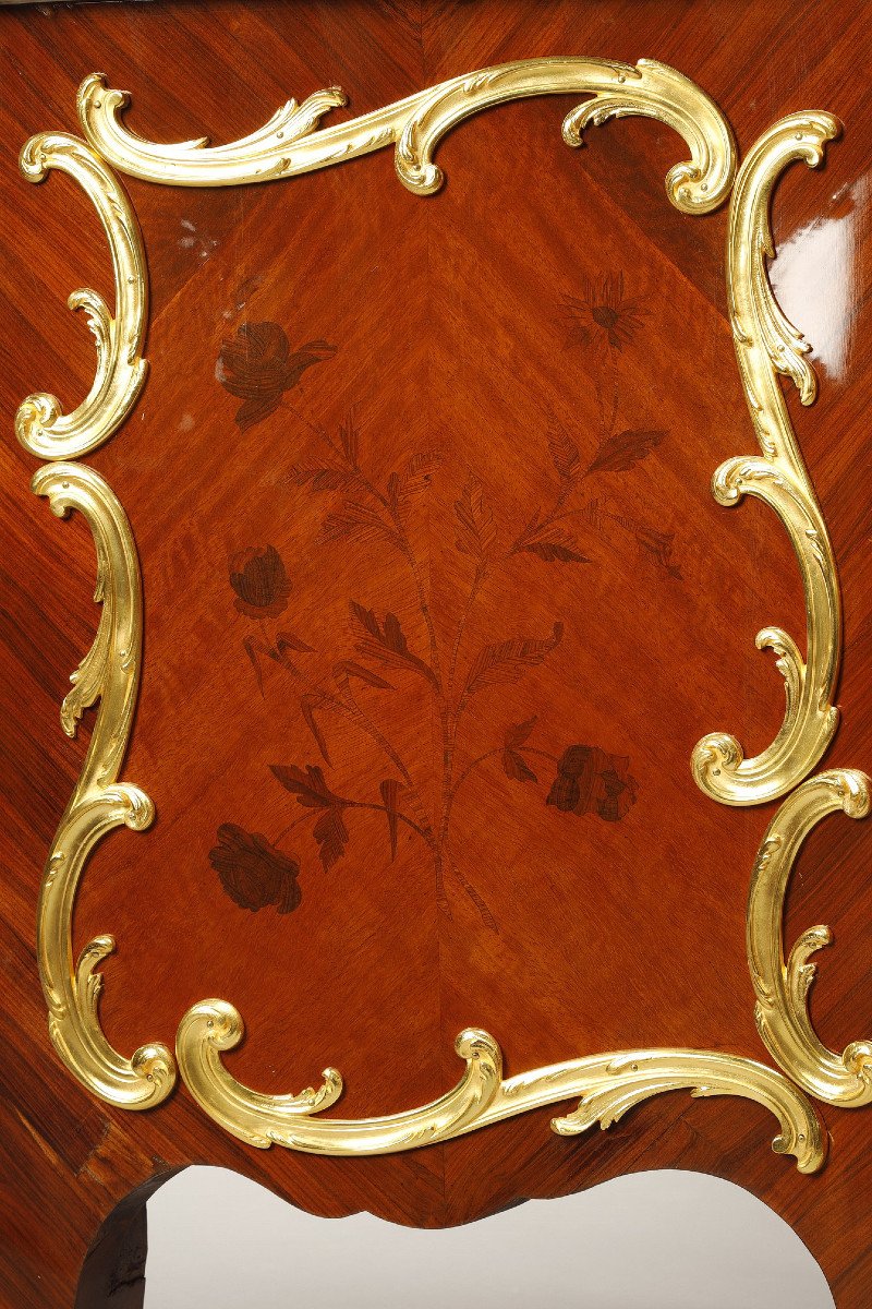 Louis XV Style Curved Commode With Marquetry And Gilt Bronze Decor-photo-7