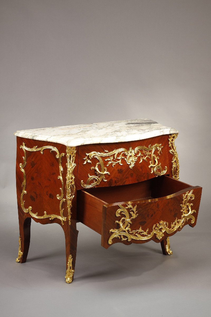 Louis XV Style Curved Commode With Marquetry And Gilt Bronze Decor-photo-8