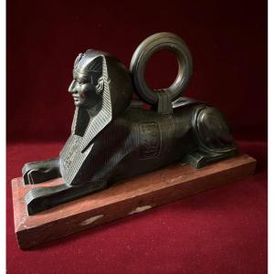 Sphinx en Bronze sur socle en marbre rouge