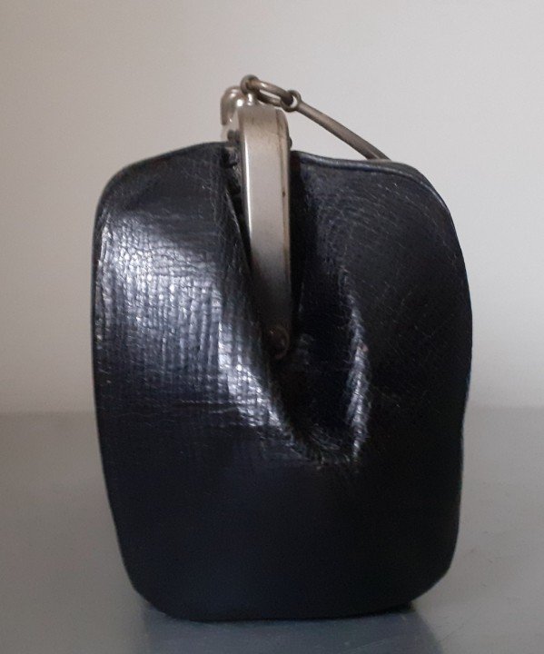 Small Black Leather Lady's Handbag 1900-photo-3