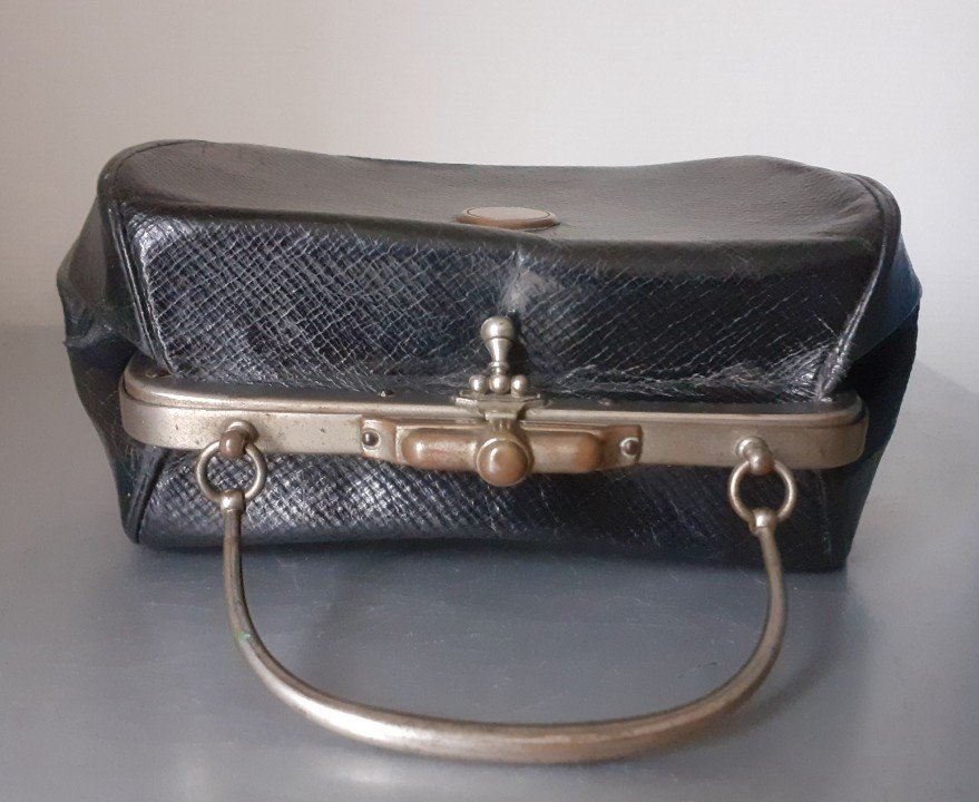 Small Black Leather Lady's Handbag 1900-photo-3