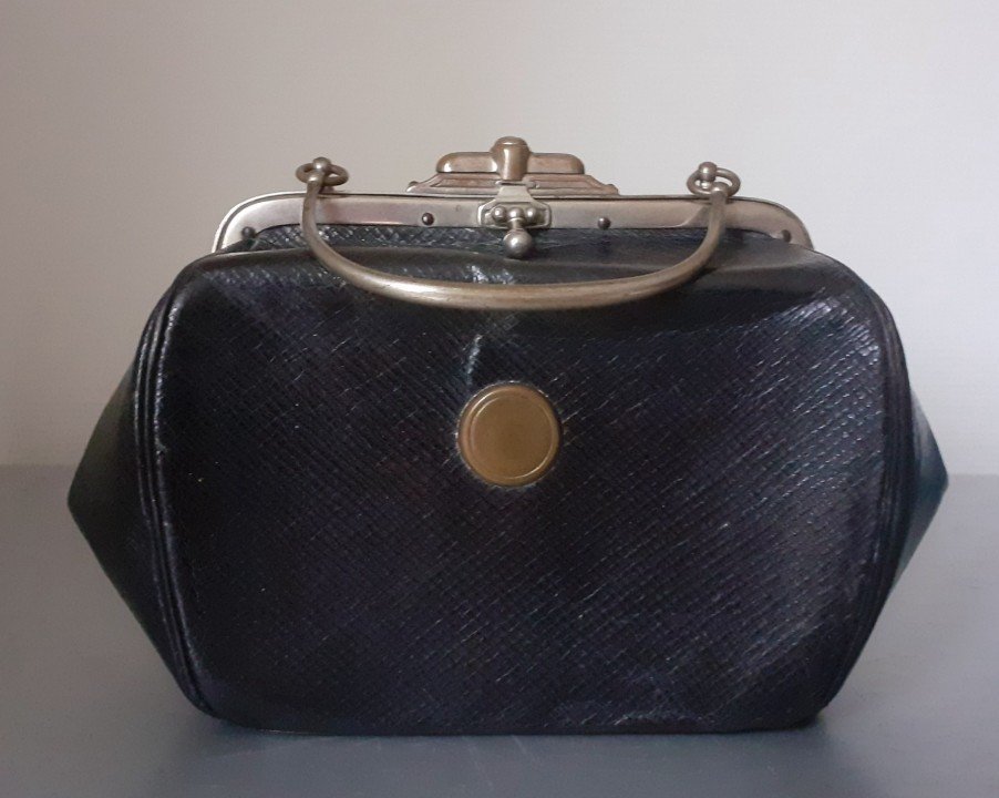 Small Black Leather Lady's Handbag 1900