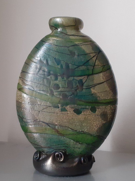 Vase En Pâte De Verre Signé 