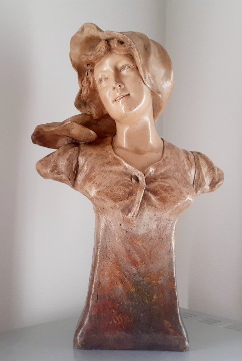 Buste Jeune Fille En Terre Cuite Art Nouveau 