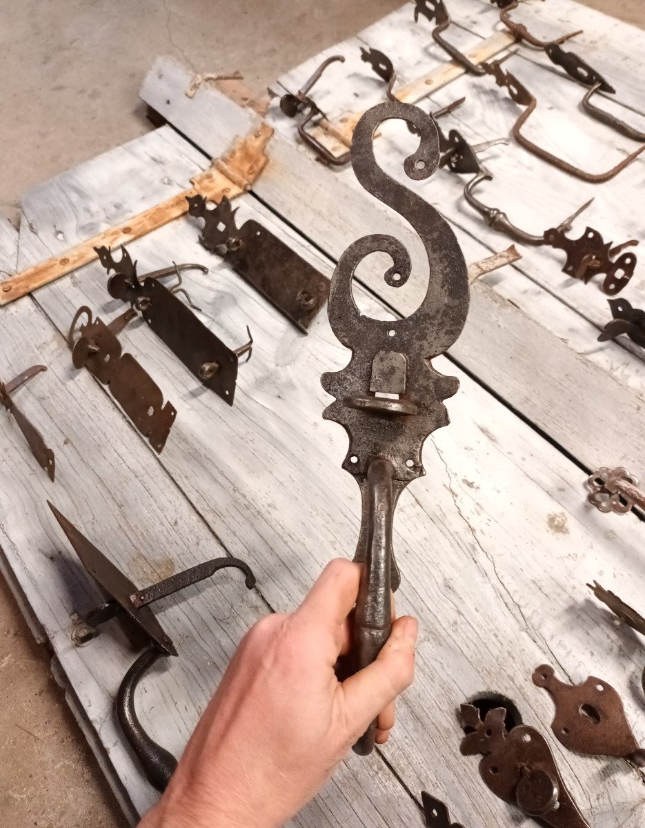 Antique 18th & 19th Century Wrought Iron Door Handles-photo-2