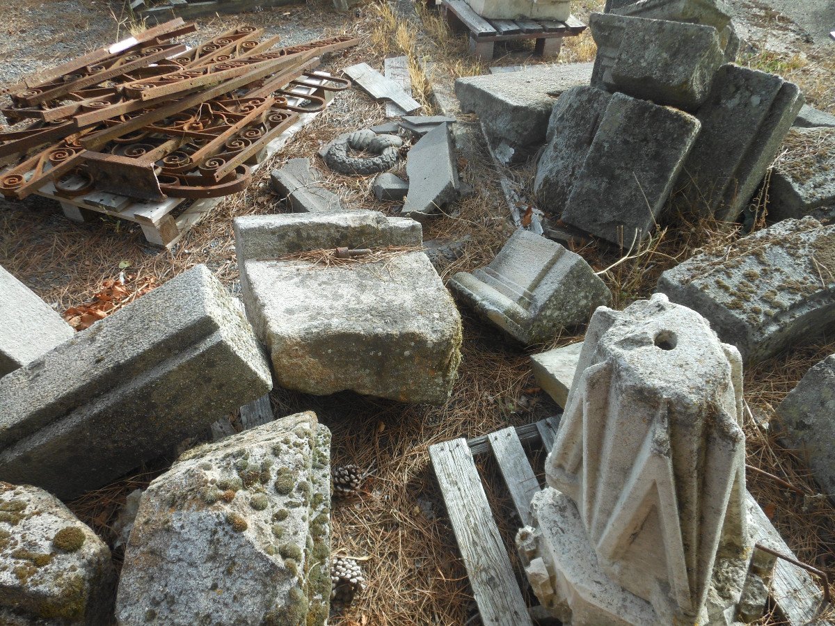 Encadrement De Porte Double En Pierre Granit Daté1830  Avec Cintre Et Chapiteaux-photo-2