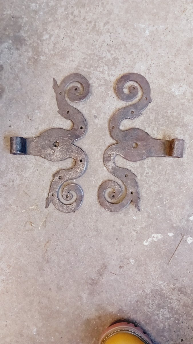 Two Pairs Of 17th Century Mustaches, Wrought Iron Fittings-photo-3