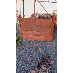 Very Old Wrought Iron Fireplace Plate, 16th Century Plate