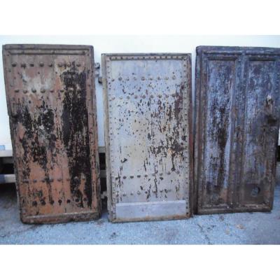 3 Portes  Anciennes en Noyer, Porte languedocienne , fin XVIème