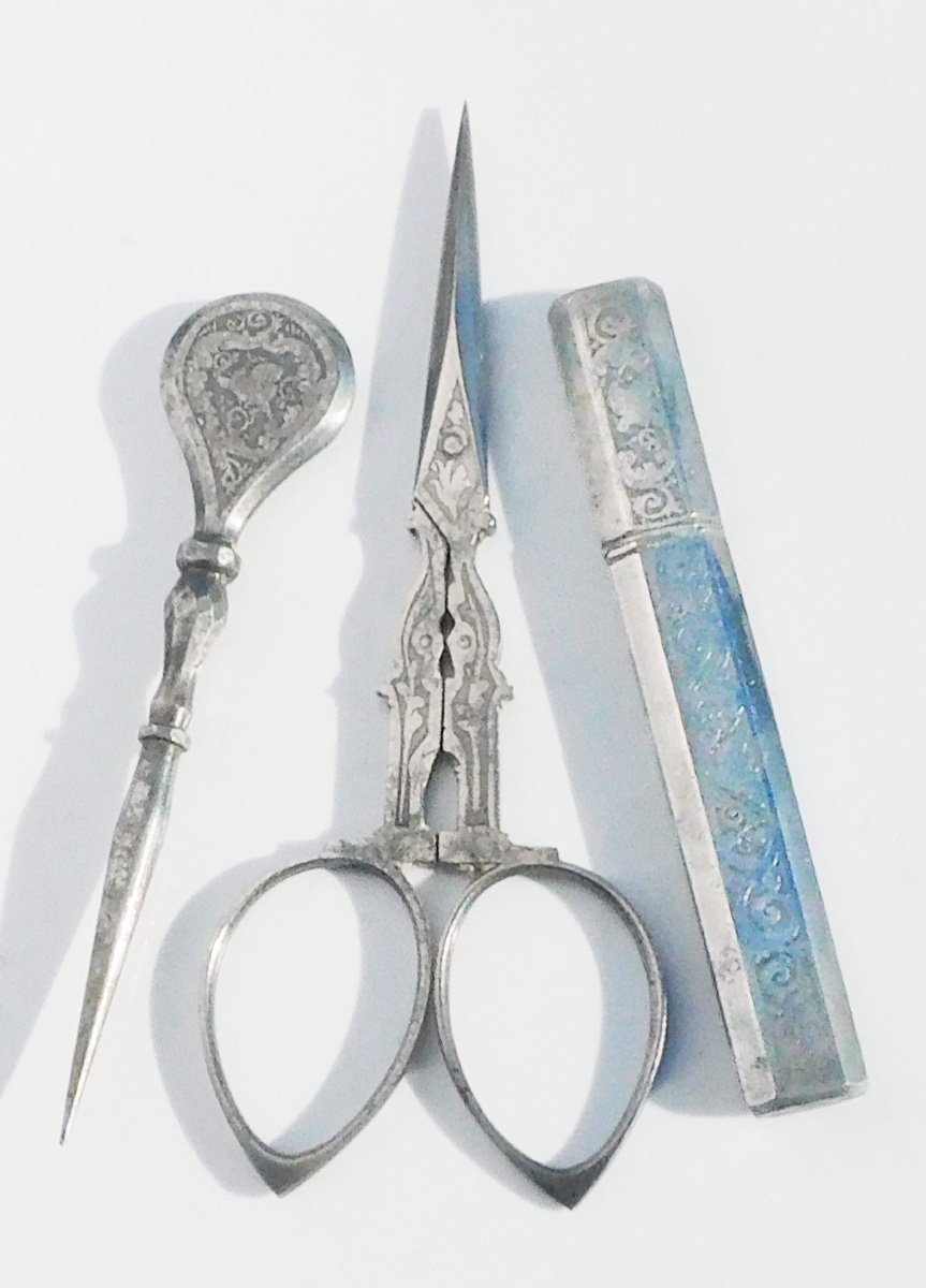 Sewing Kit Embroidery Scissors Antique Embroidery Lace Engraved Steel Napoleon-photo-1