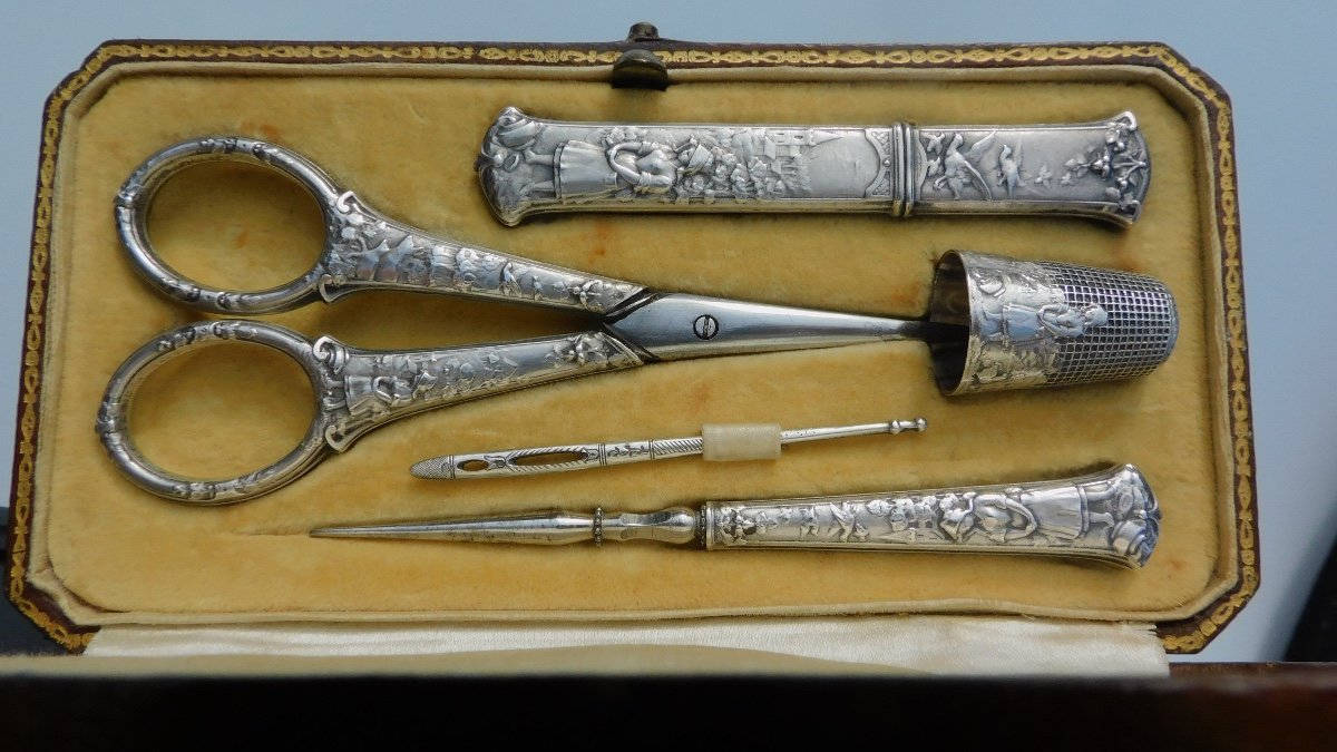 Antique Silver Sewing Kit Embroidery Scissors Thimble Punch Fable La Fontaine-photo-3