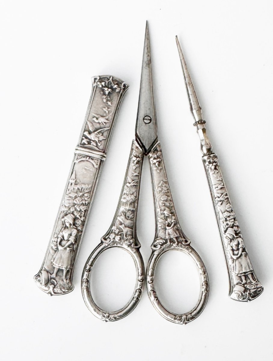 Antique Silver Sewing Kit Embroidery Scissors Thimble Punch Fable La Fontaine-photo-4