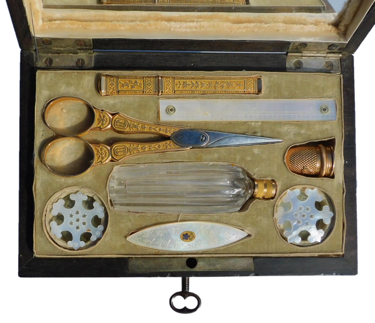 Sewing Kit Box Mother-of-pearl And Gold Embroidery Scissors Palais Royal Early 19th Century-photo-4