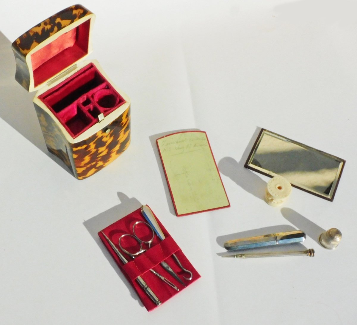 Antique 19th Century Travel Sewing Kit Set Tortoiseshell Style Thimble Scissors Needle Case-photo-1