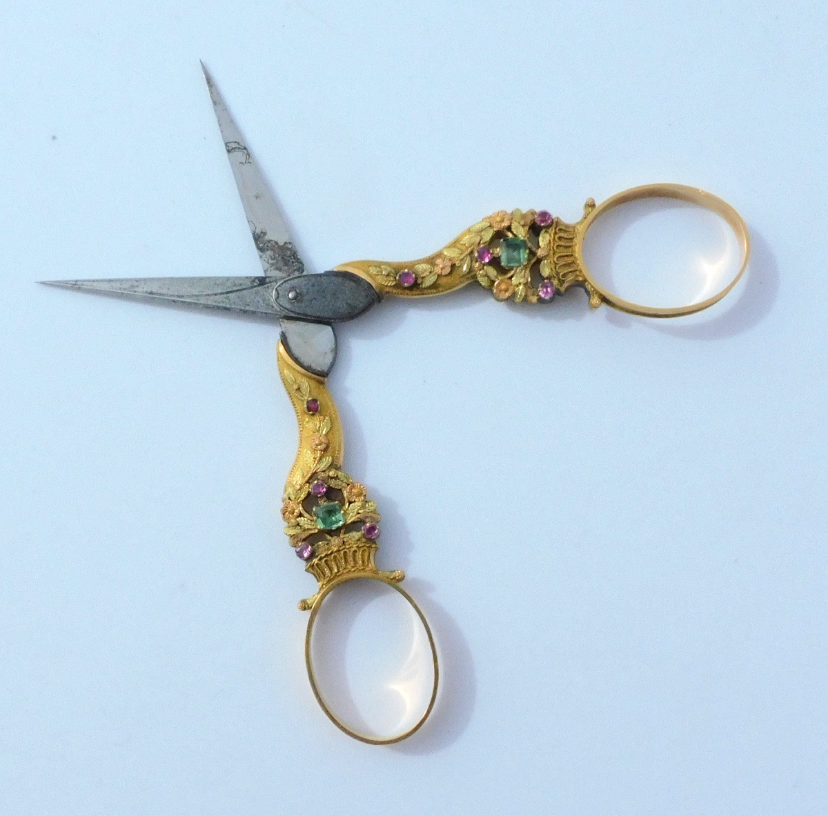 Pair Of Gold And Gemstone Embroidery Scissors Or Semi-needlework Sewing Kit-photo-3