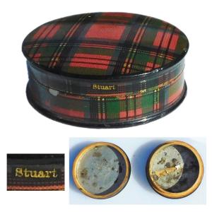 Petite boite à pilules tartan anglais tartanware Mauchline XIXe 