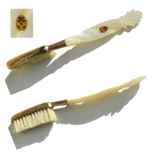 Mother-of-pearl And Silver-gilt Toothbrush From A Palais Royal Toiletry Kit, Early 19th Century