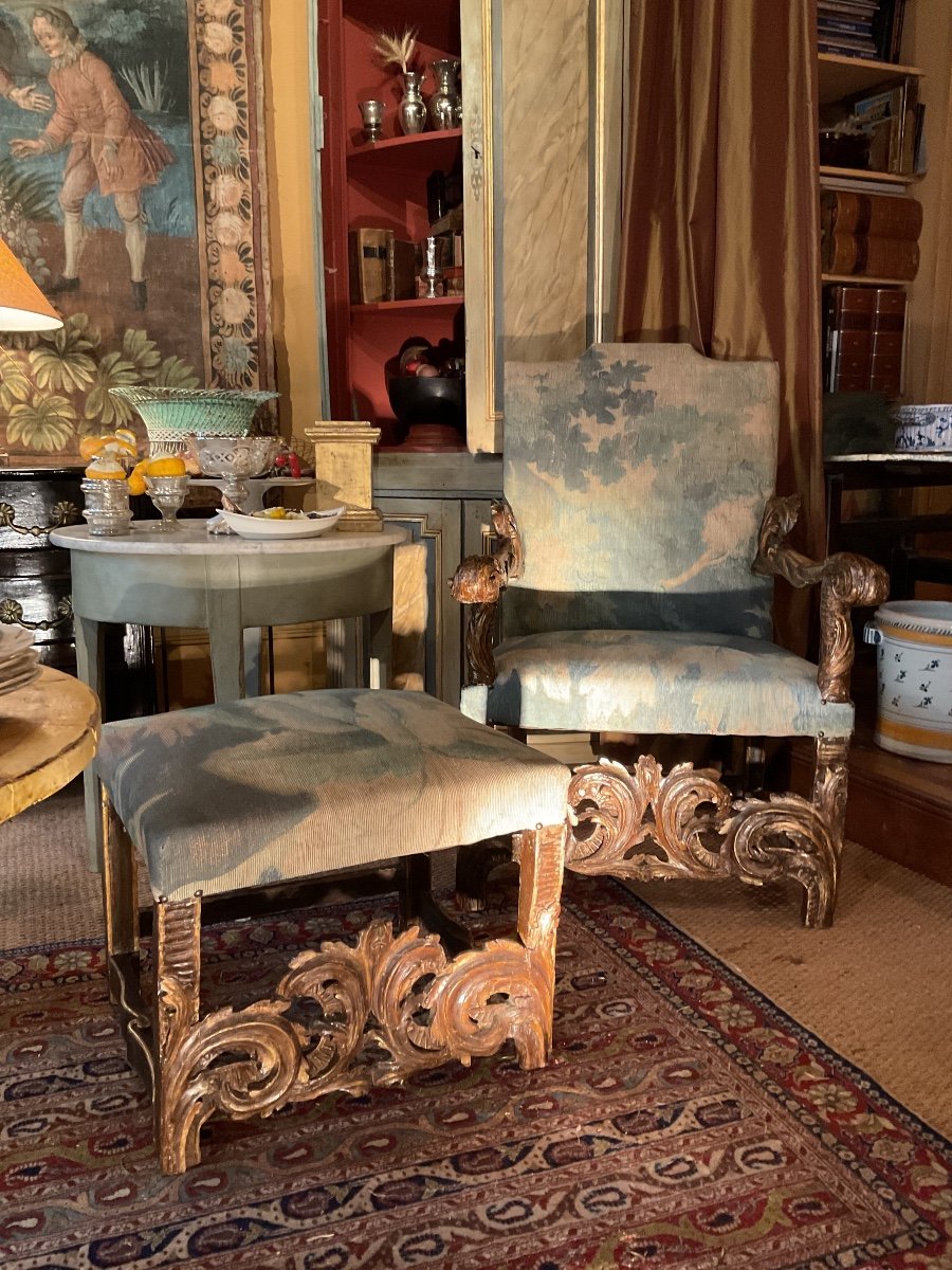 Italian Ceremonial Seat With Its Stool Of Carved And Gilded Wood Feet XVIII-photo-1