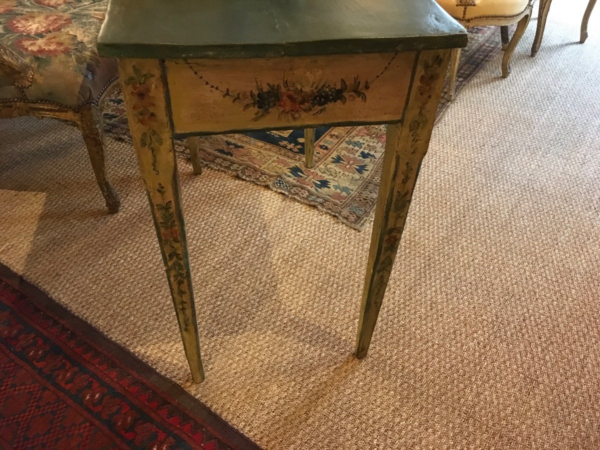 Small Painted Genoese Table Late 18th With A Belt Drawer-photo-3