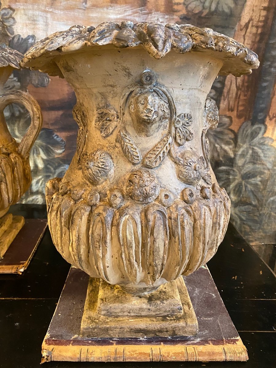 Paire De Vases En Terre Cuite Restaurés ( Italie 18 ème )-photo-2