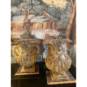 Paire De Vases En Terre Cuite Restaurés ( Italie 18 ème )