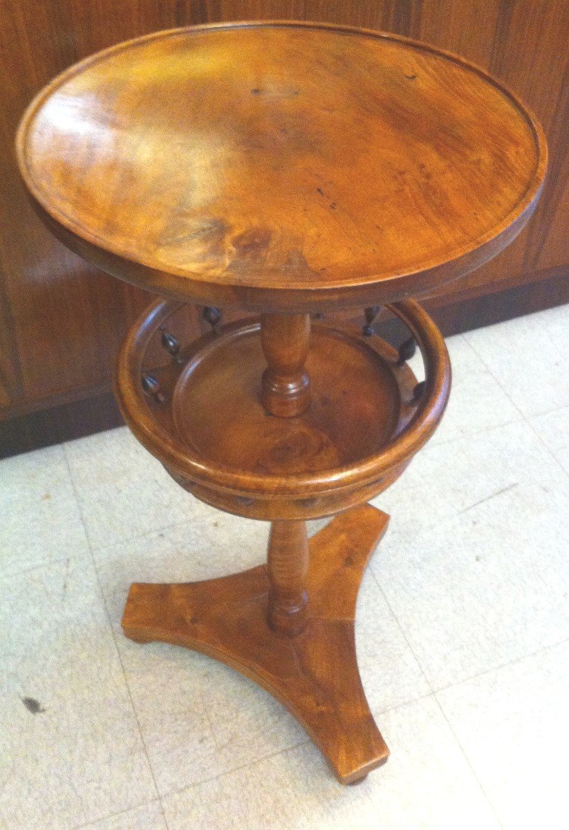 Restoration Period Pedestal / Knitter