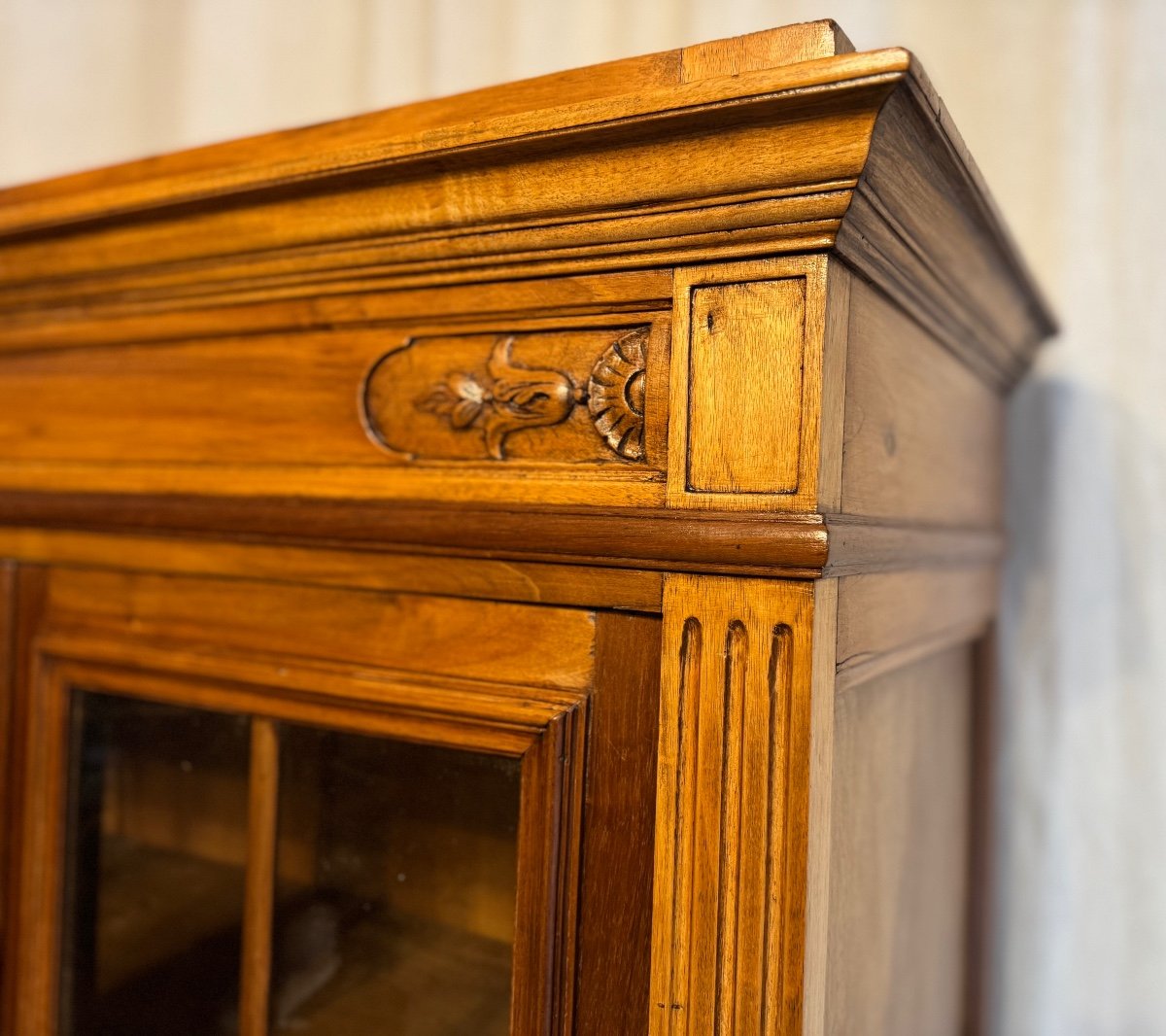 Small Walnut Bookcase-photo-3