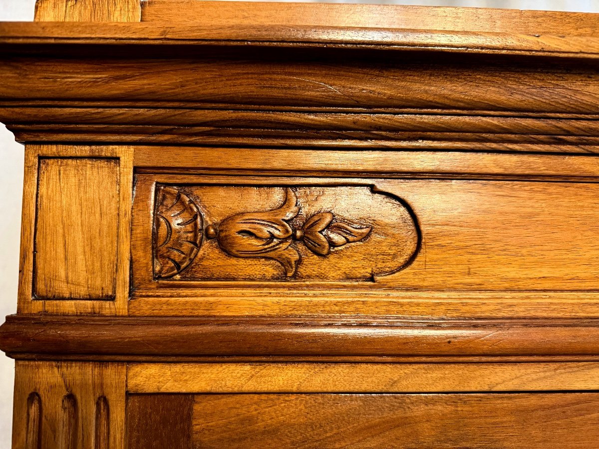 Small Walnut Bookcase-photo-7