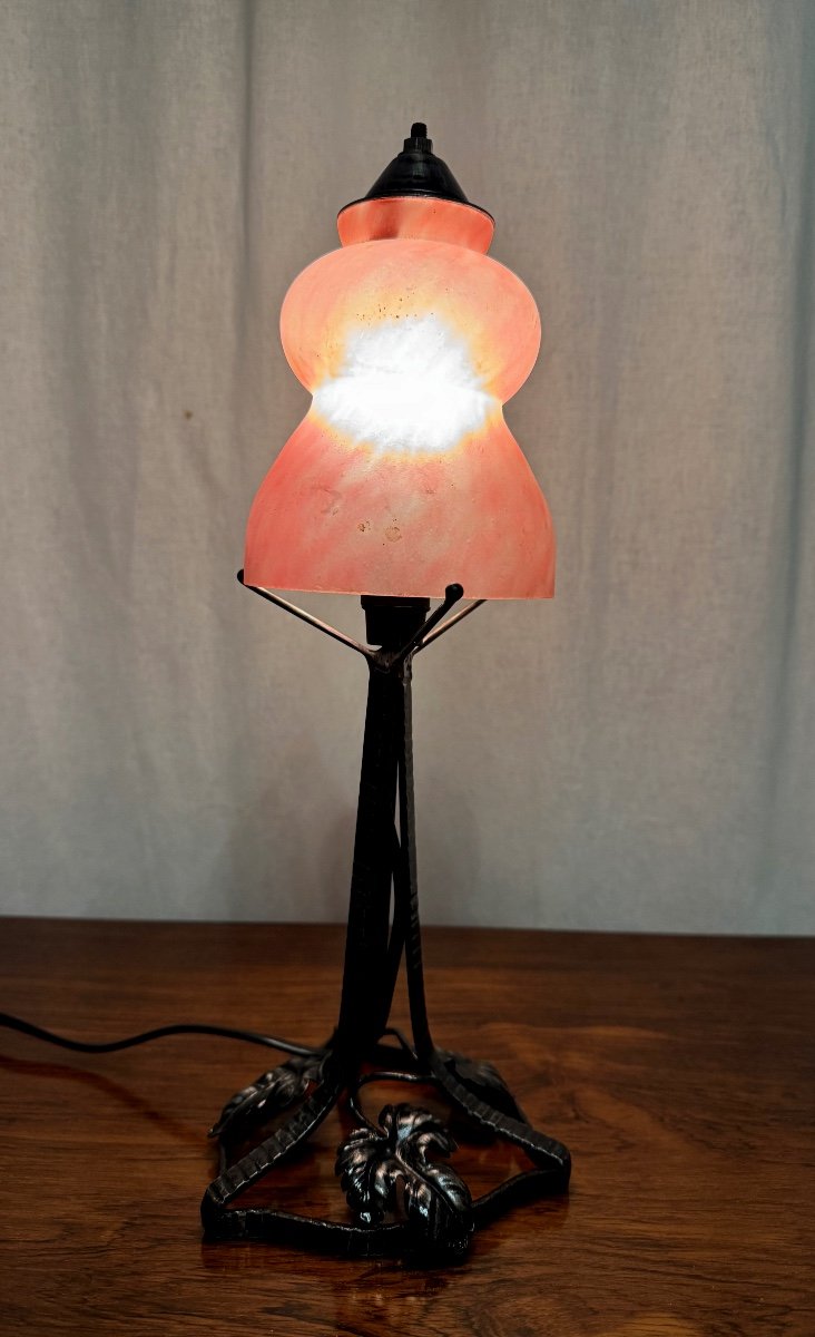 Art Deco Period Pink Lamp