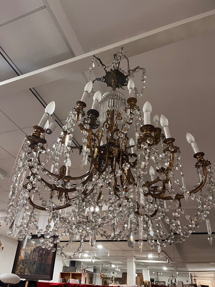 Important Eighteen-light Bronze And Crystal Chandelier -photo-3