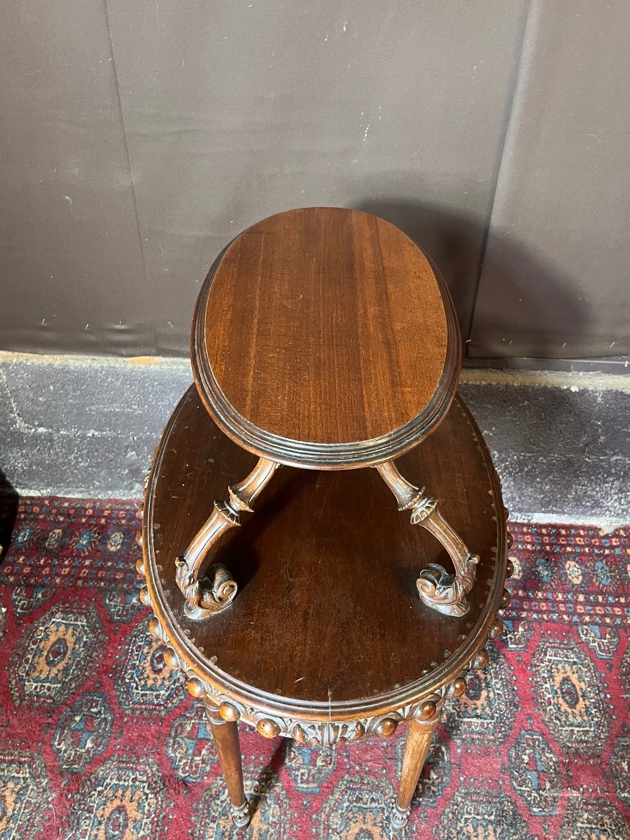 Small Renaissance Style Tea Table -photo-1