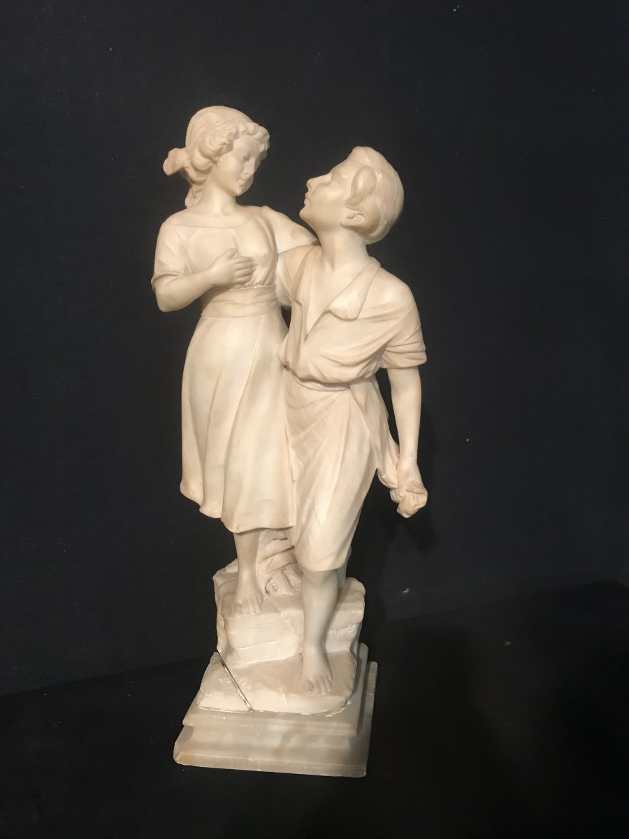 Jeune Couple En Albâtre 